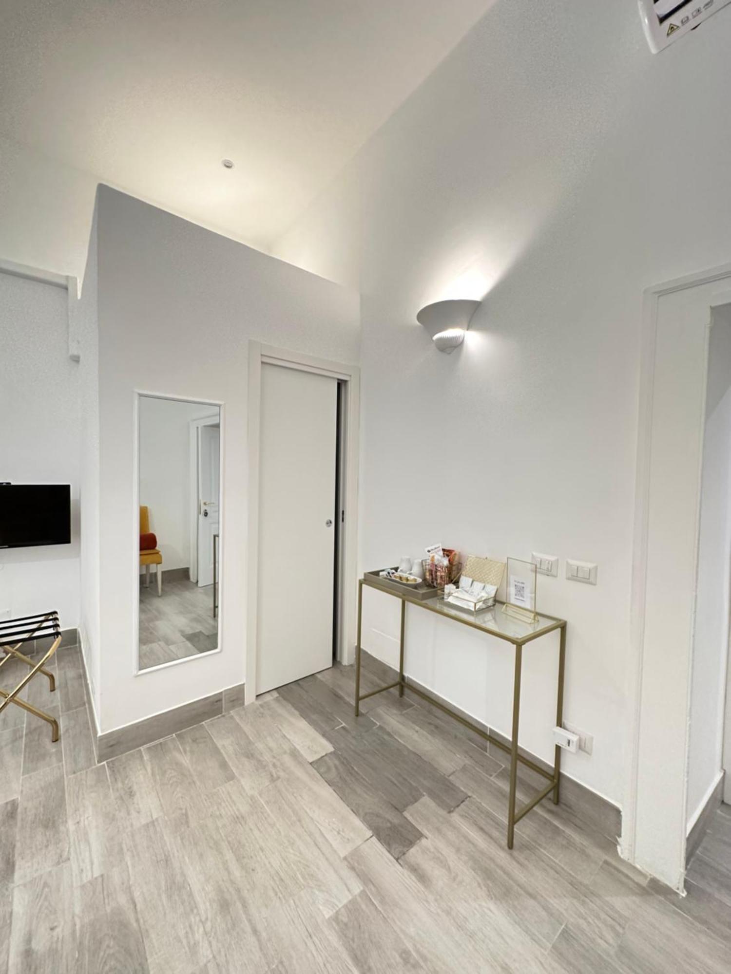 Maison M Napoli Boutique Rooms Eksteriør billede