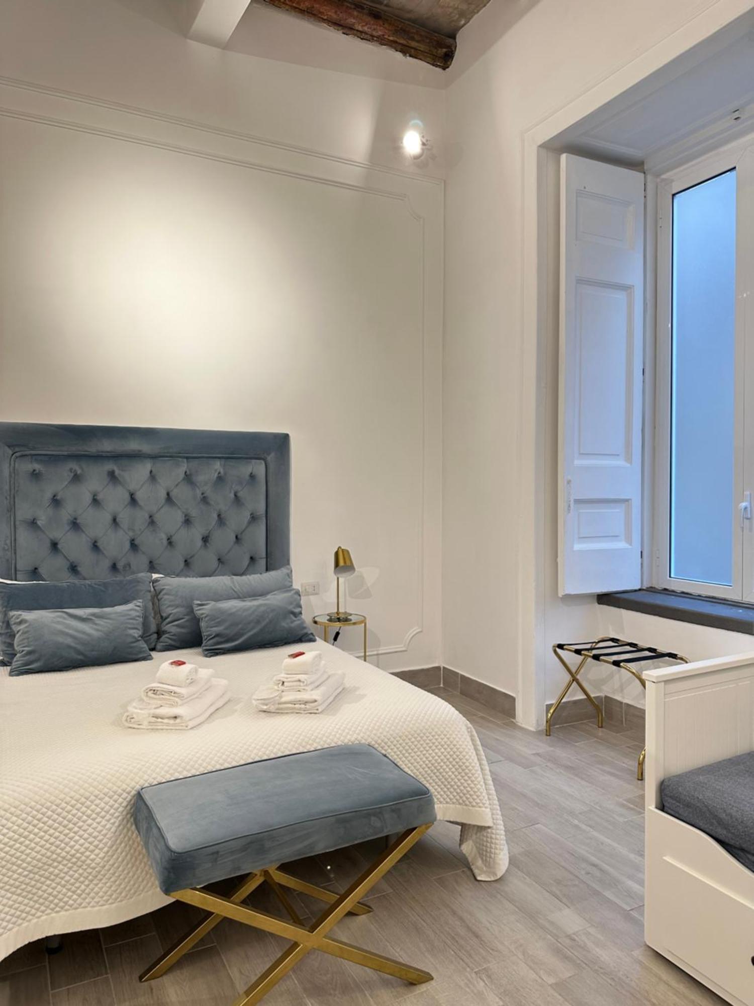 Maison M Napoli Boutique Rooms Eksteriør billede